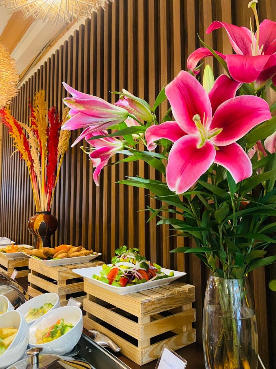 Na Nue Hotel Ho Chi Minh City Exterior photo
